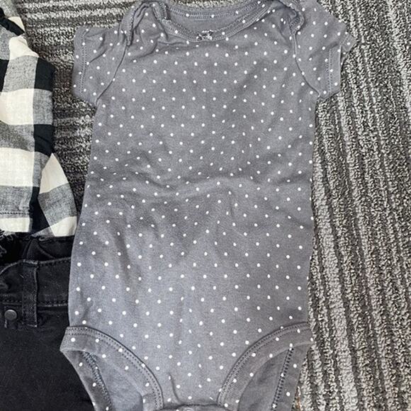 6-9 months baby bundle. dresses, jeans, fleece one piece skirt. deer flower - Picture 2 of 11